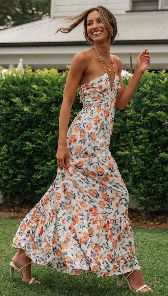 Chiffon V-Neckline Sleeveless Panels For A Maxi Dress