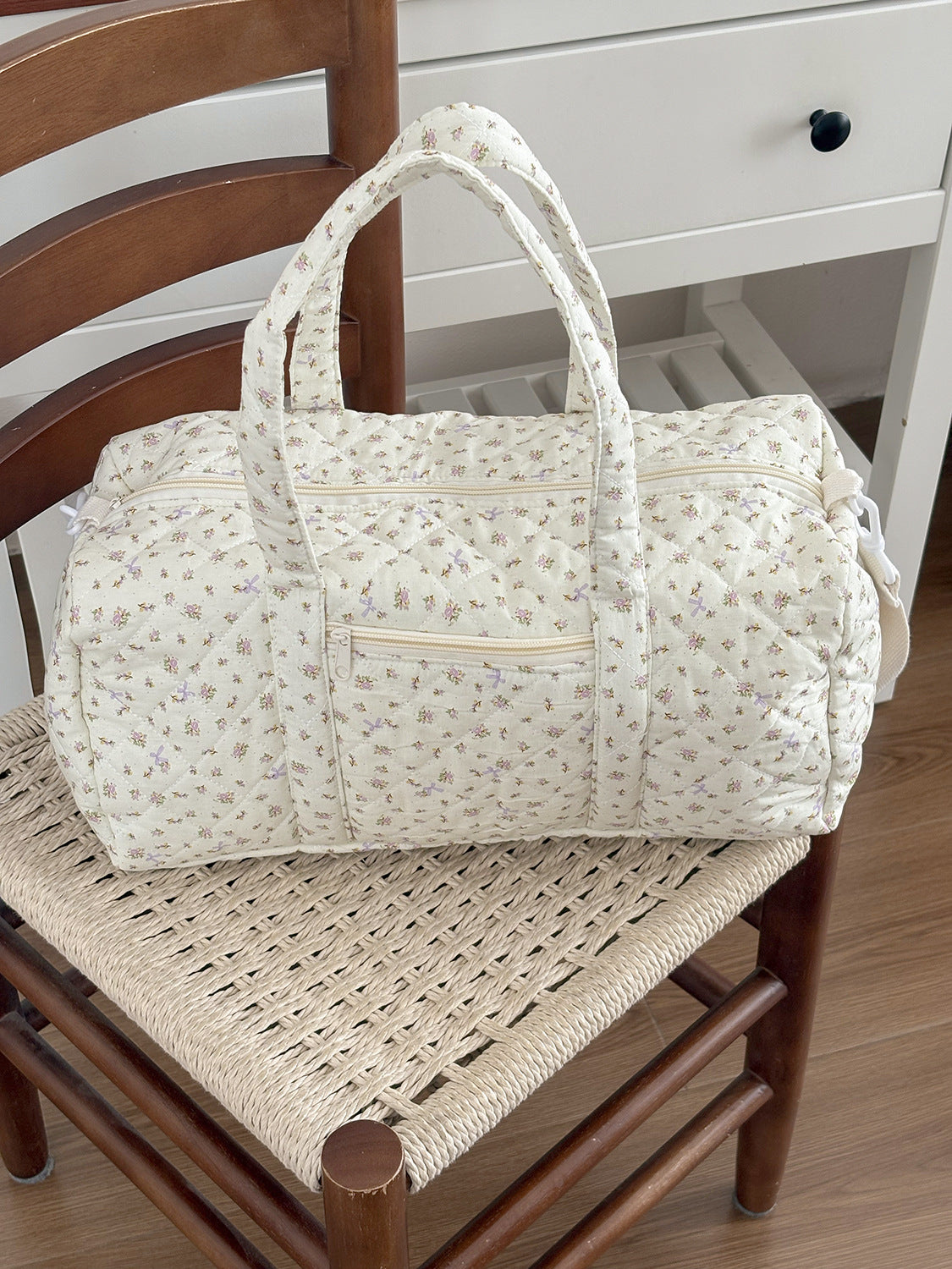 Floral Quilted Travel Bag Large Capacity Lightweight Boston Bag