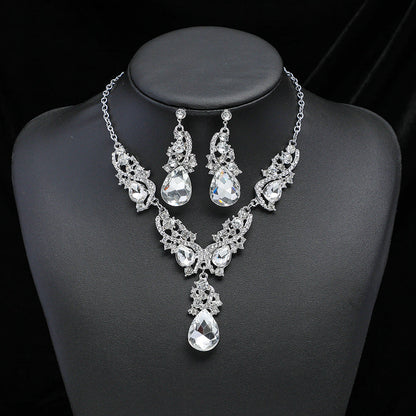 Exaggerated Vintage Necklace and Earring Set