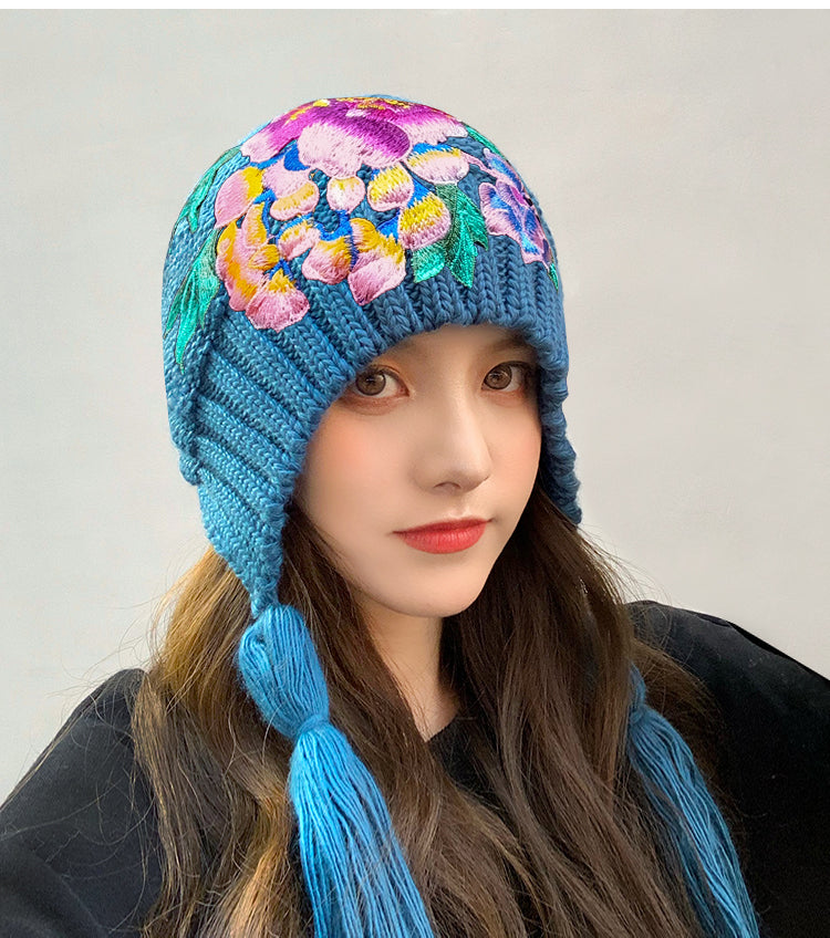 National Embroidered Women'S Fall And Winter Versatile Thickened Warm Ear Protection  Wool Hat Knitting Sweet And Lovely