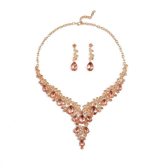 Elegant Floral Necklace and Earring Set in Alloy