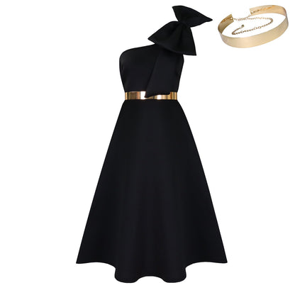 Elegant A-Line Dress With Bow Detail For Special Occasions