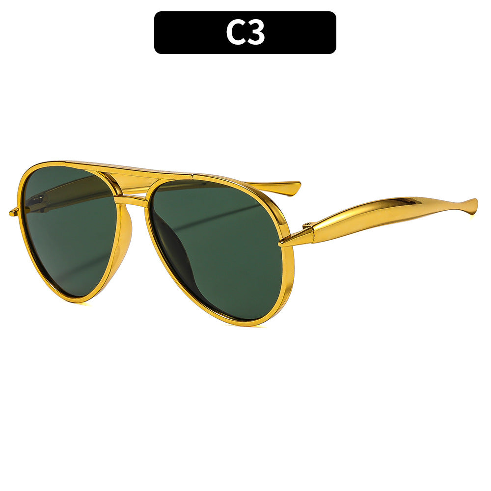 Trendy Oversized UV400 Sunglasses for Outdoor Activities