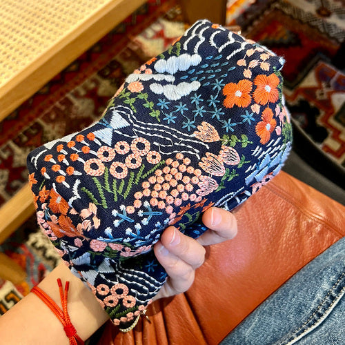 National Style Heavy Industry Embroidery Leisure Vacation Fabric Makeup Bag Girl