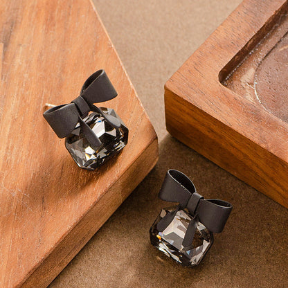 Fashionable Black Crystal Bow Earrings For Women