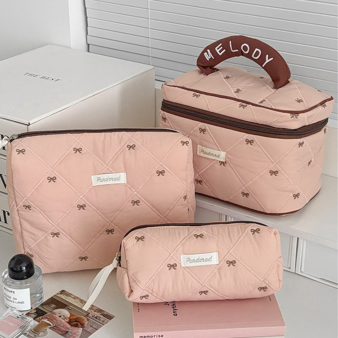 Bow Flower Large Capacity Makeup Bag Vintage Quilted Toiletry Pouch