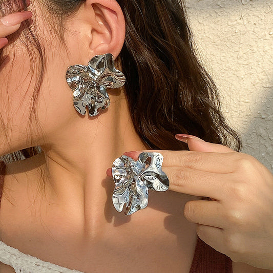 Geometric Heart Shaped Metal Foldable Earrings For Women