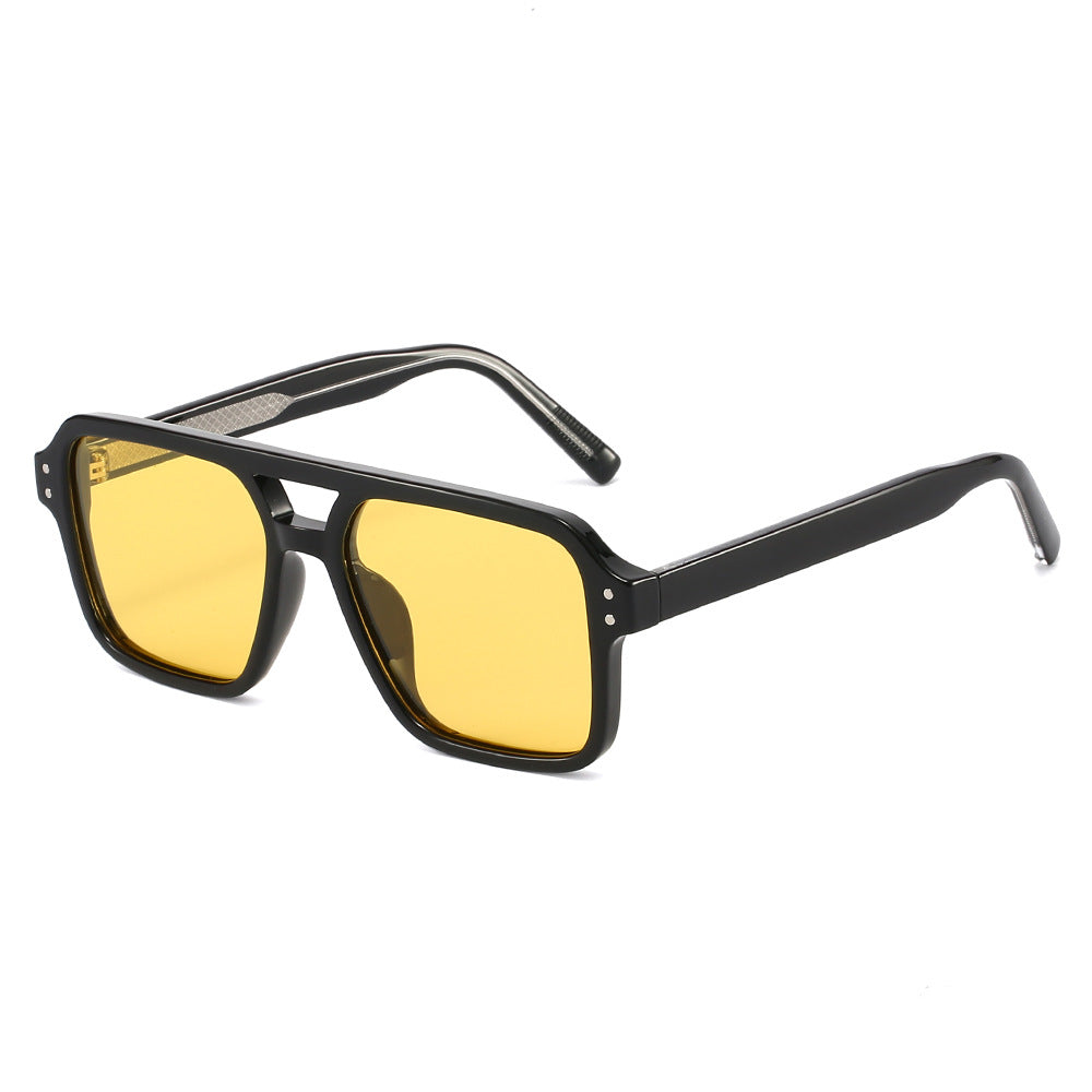 Trendy Polarized Rectangular Sunglasses for Fashionable Outfits