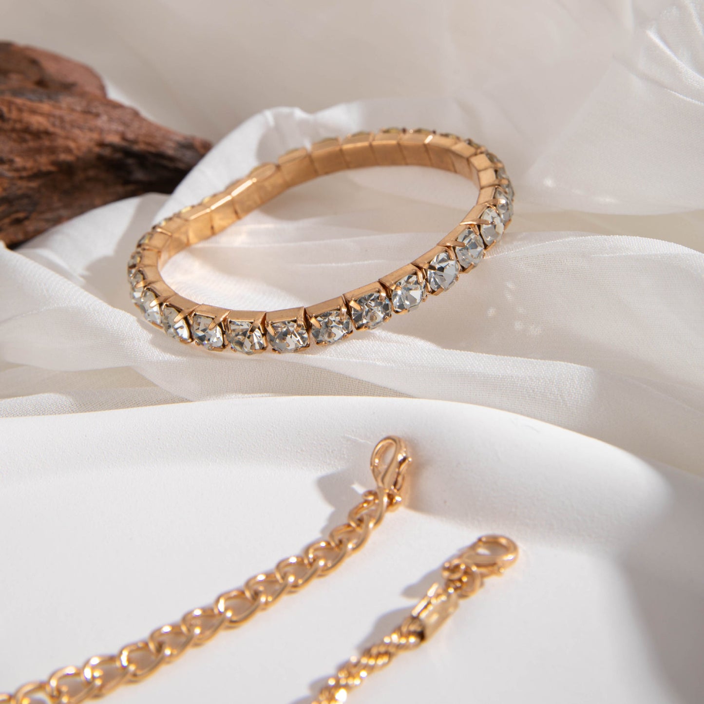 Vintage Geometric Twist Alloy Bracelet For Women