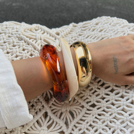 Exaggerated Arc Resin Bangle Unique Geometric Jewelry for Women