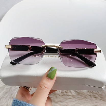 Trendy Gradient Colored Sunglasses for Women