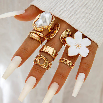 Geometric Baroque Pearl Ring Set With Floral Design
