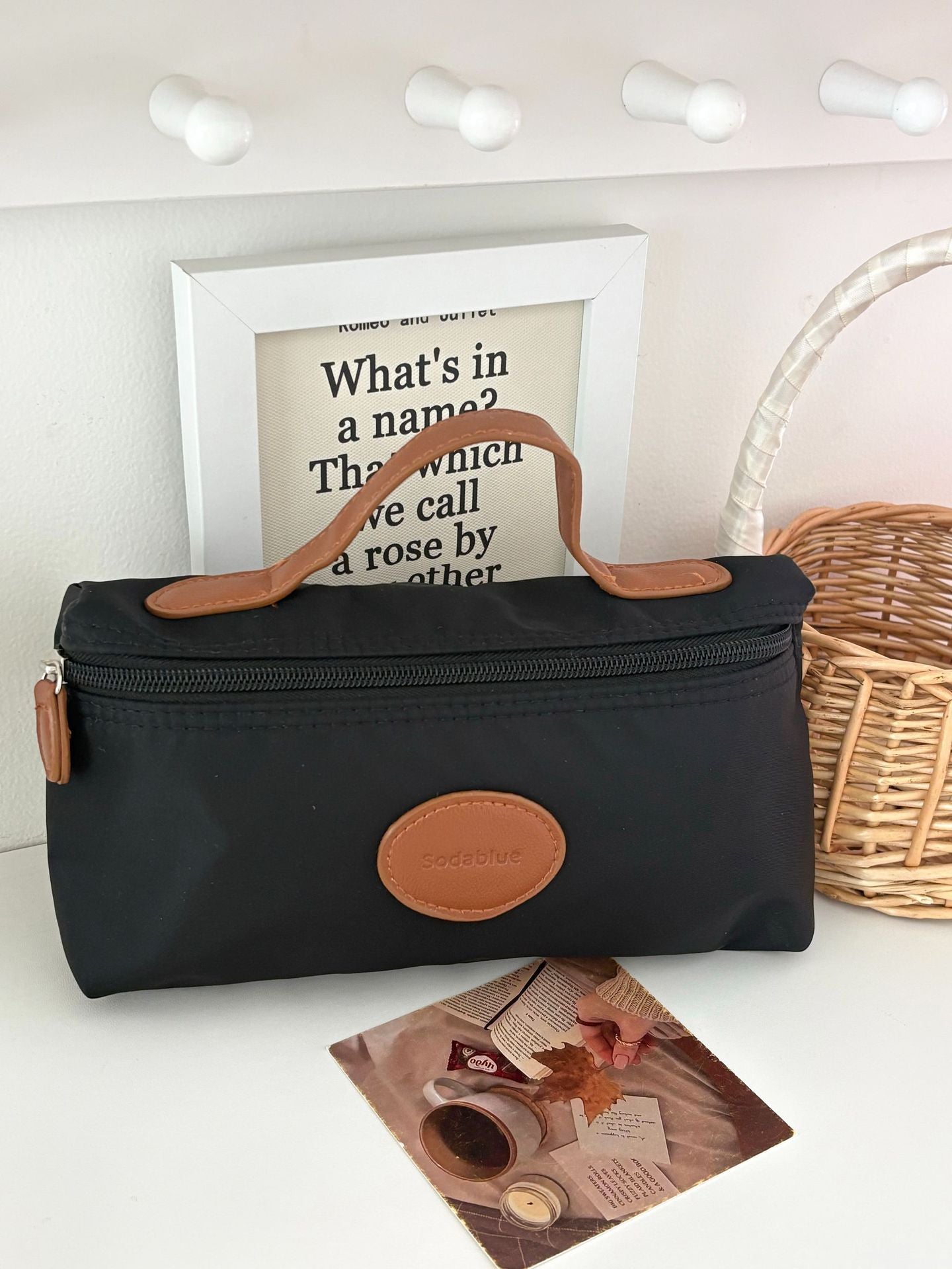 Trendy Nylon Makeup Bag Portable Cosmetic Organizer