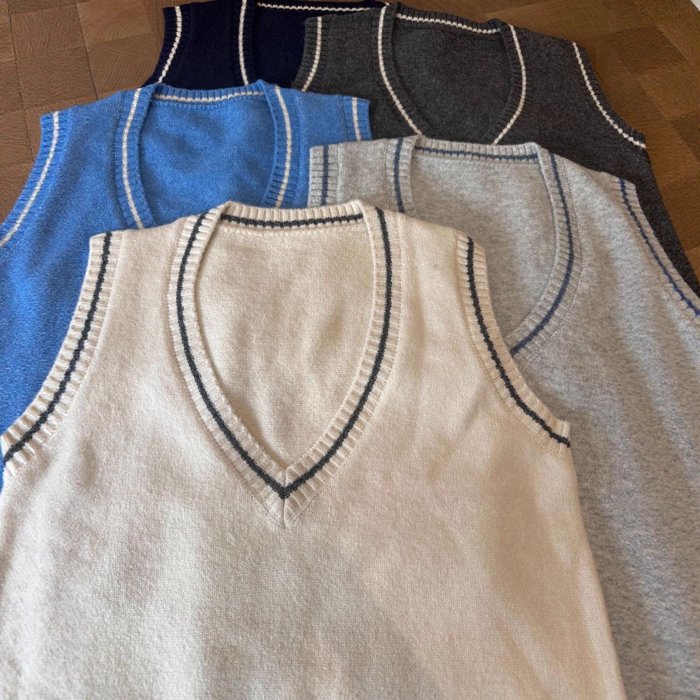 Trendy Casual Knit Vest with Color Block Design