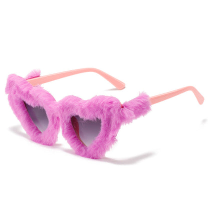 Heart-Shaped Gradient Pink Sunglasses Fun and Trendy