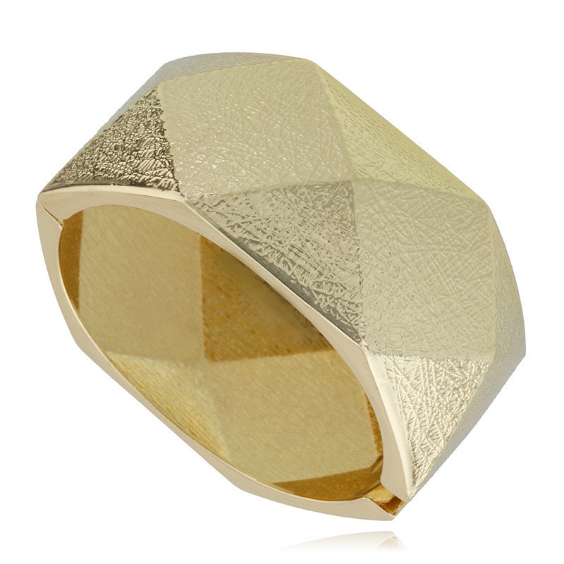 Stylish Chunky Wide Bangle Bracelet