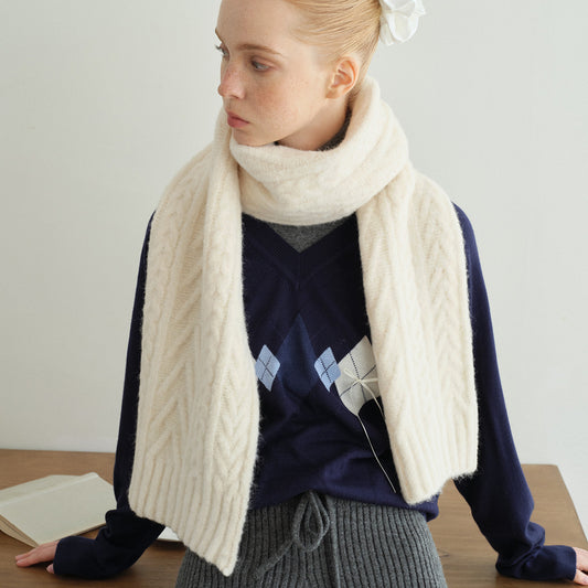 Handmade Chunky Knit Wool Blend Scarf for Women