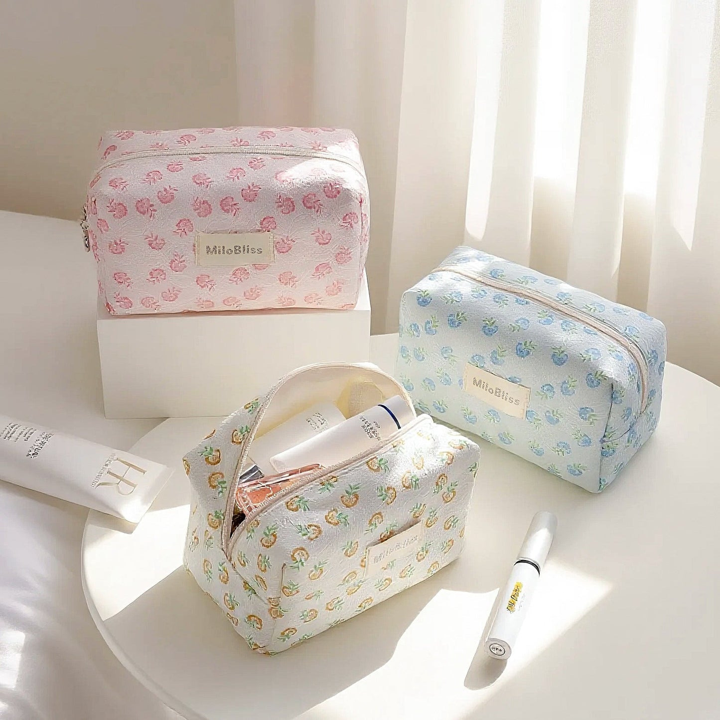 Cute Flower Print Large Capacity Cosmetic Bag