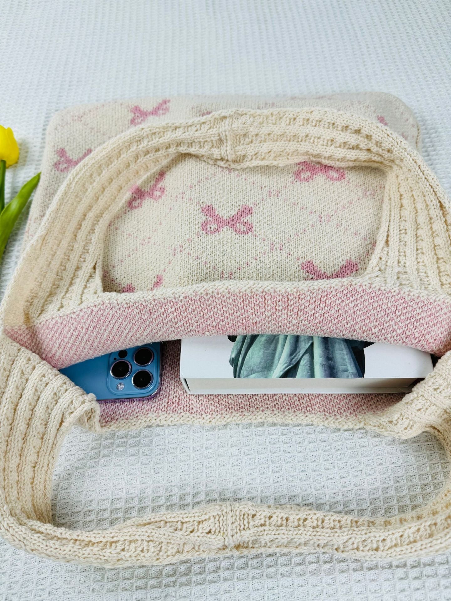 Bows Print Large Capacity Knit Shoulder Bag