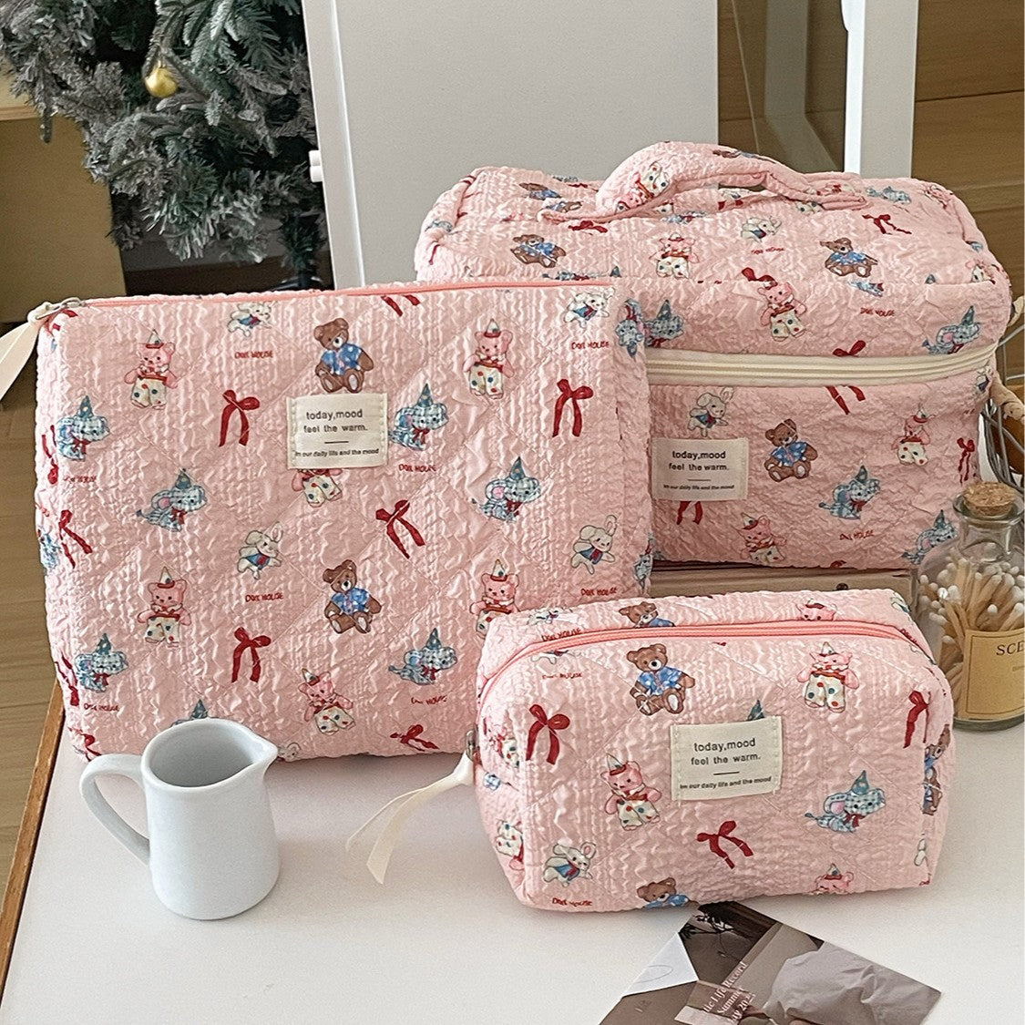 Bow Flower Large Capacity Makeup Bag Vintage Quilted Toiletry Pouch