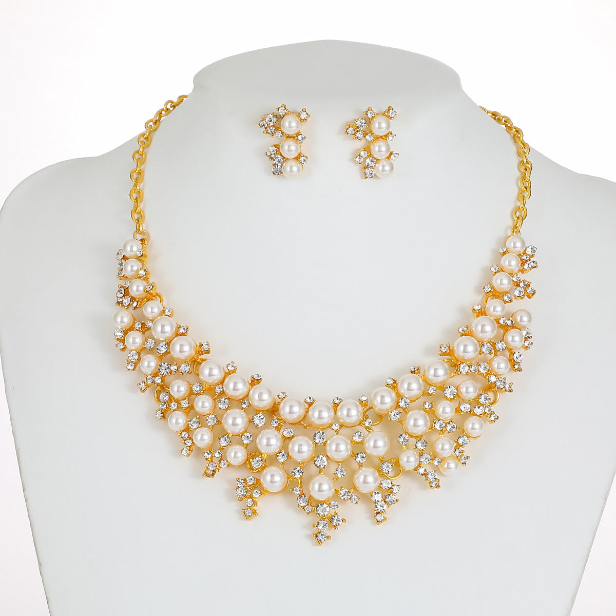 Elegant Vintage Pearl Necklace Set for Women