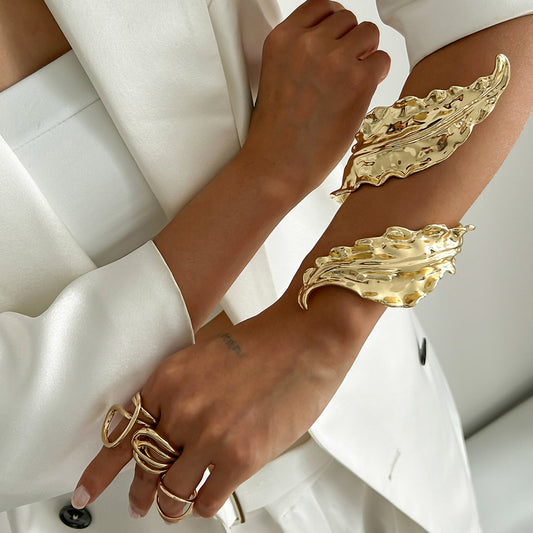 Liquid Metal Leaf Cuff Bracelet Stylish Spring-Loaded Bangle
