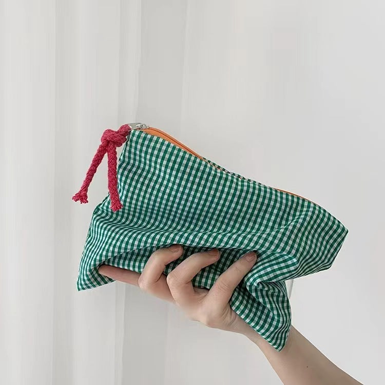 Classic Checkered Makeup Bag Portable Travel Organizer