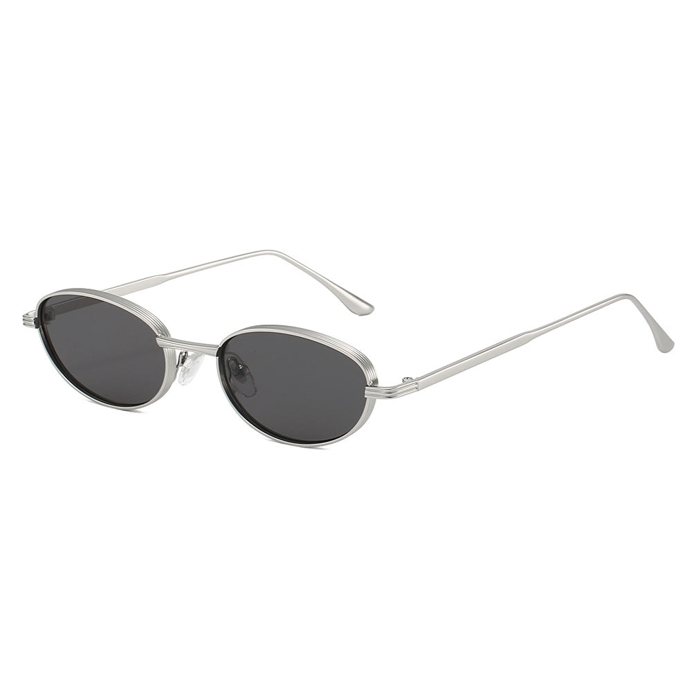 Oval Fashion Sunglasses with Metal Frame for Stylish Outfits