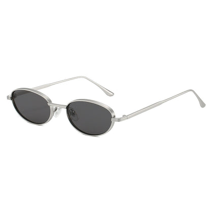 Oval Fashion Sunglasses with Metal Frame for Stylish Outfits