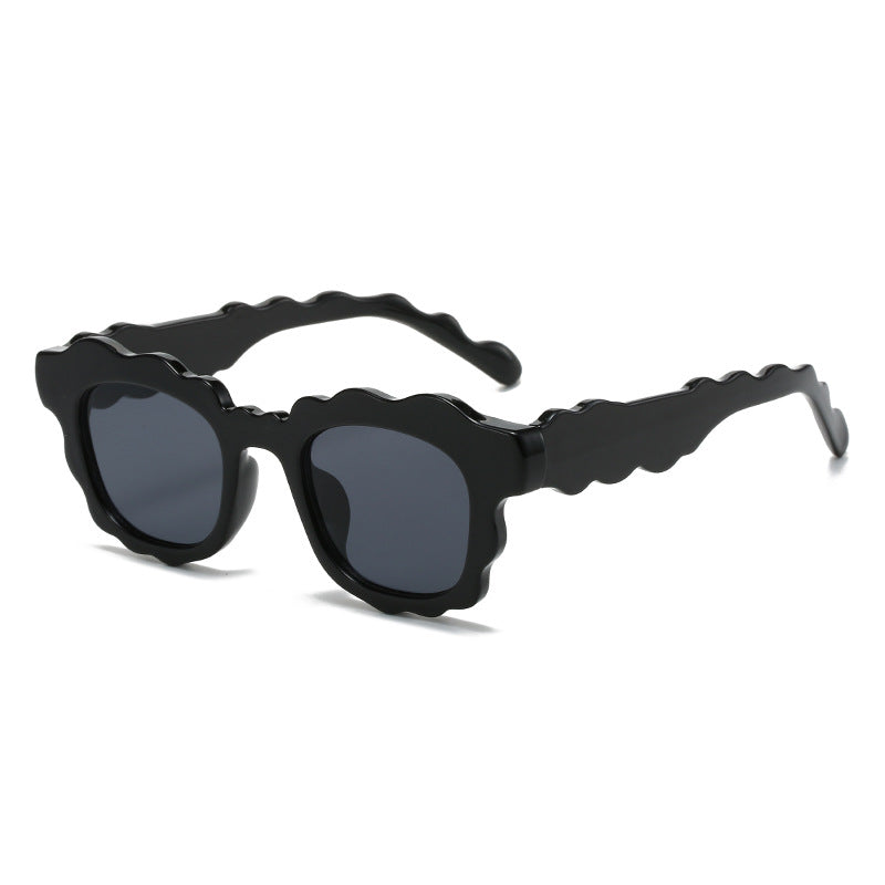 Women's Trendy Wave Sunglasses Retro Oversized UV400 Protection
