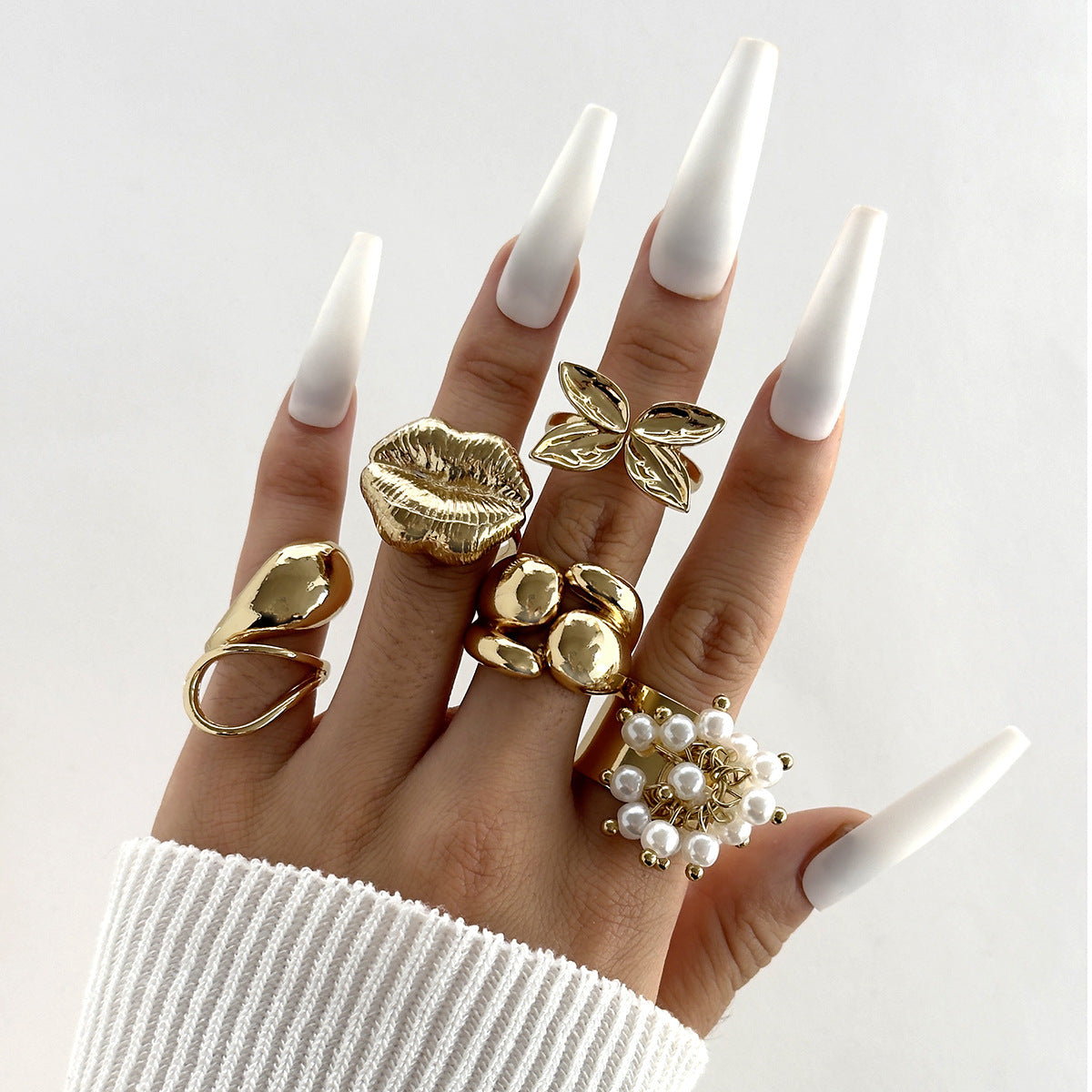 Geometric Statement Lip Alloy Pearl Ring Set