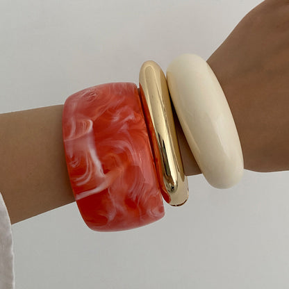 Exaggerated Resin Gradient Wide Bracelet Retro Geometric Metallic Shine