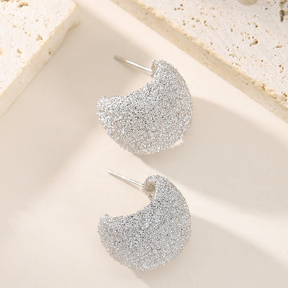 Chic Letter C Stud Earrings Elegant Gold-Plated Design
