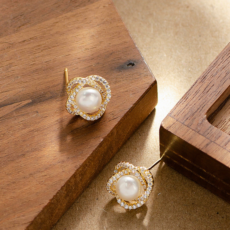 Elegant Natural Freshwater Pearl Stud Earrings For Women