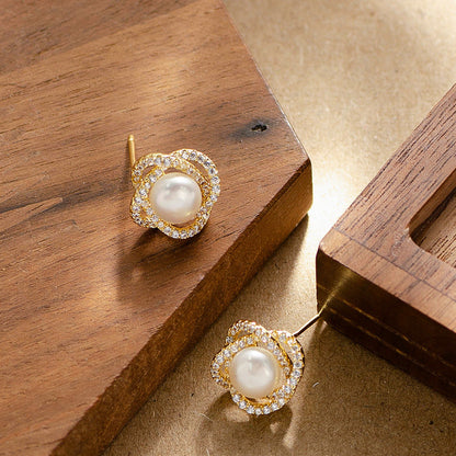 Elegant Natural Freshwater Pearl Stud Earrings For Women