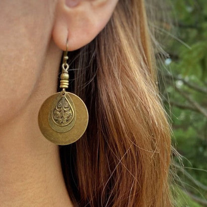 Bohemian Vintage Ethnic Style Cotton And Linen Women'S Assembly Jewelry New Old Bronze Circle Carved Earrings