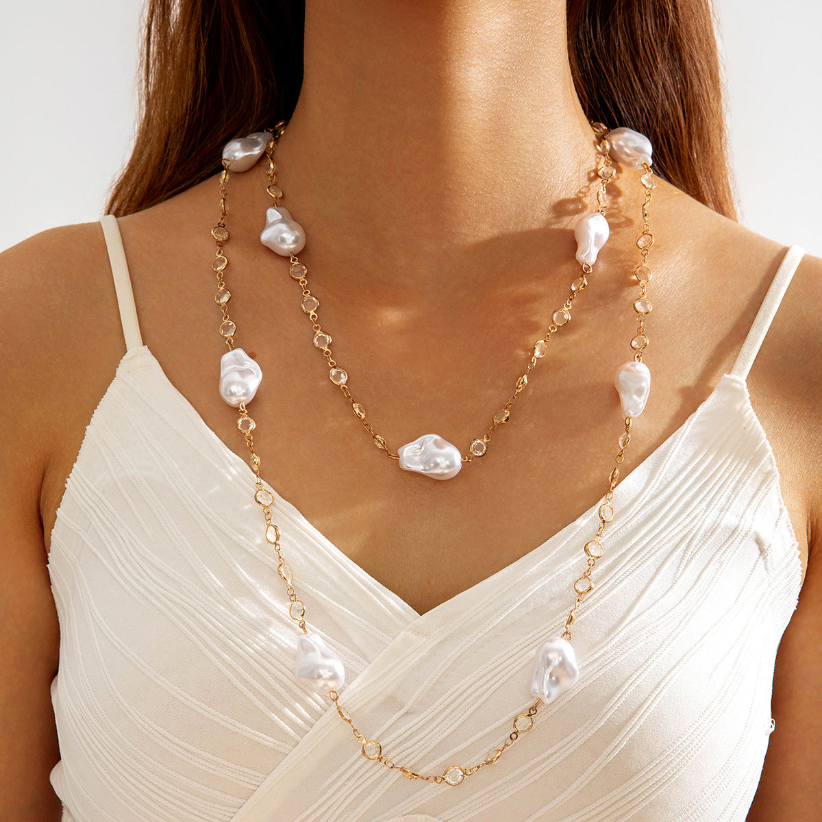 Fashionable Vintage Geometric Bead Necklace With Pearl Layered Design