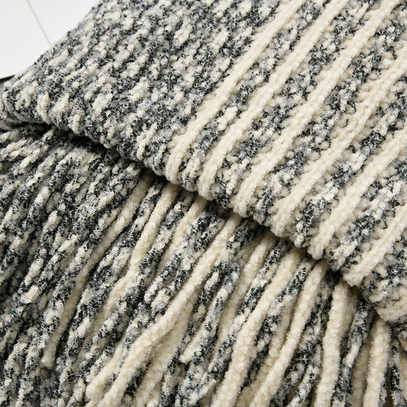 Scarvii - Elegant Shawl for Winter