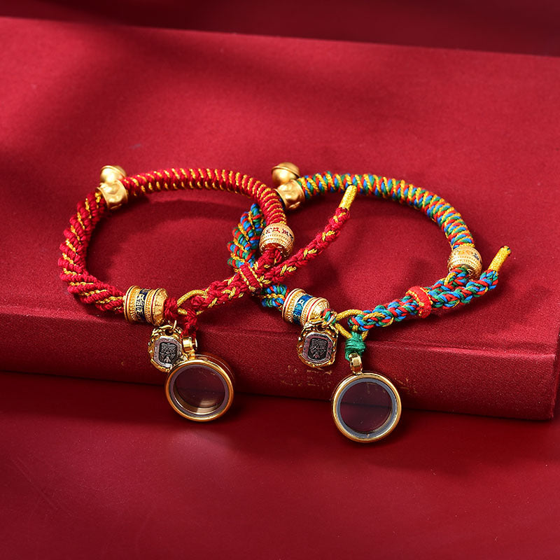 Tibetan Hand Rope Handmade New Corn Knot Pattern Hand-Rubbed Cotton Bracelet Finished Hand-Woven Tibetan Wind Rope.
