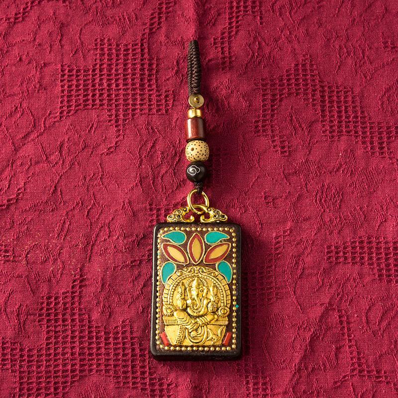 Nepal Exotic Keychain Pendant Creative Personality Men'S And Women'S Car Chain Red Hand Woven Rope Pendant