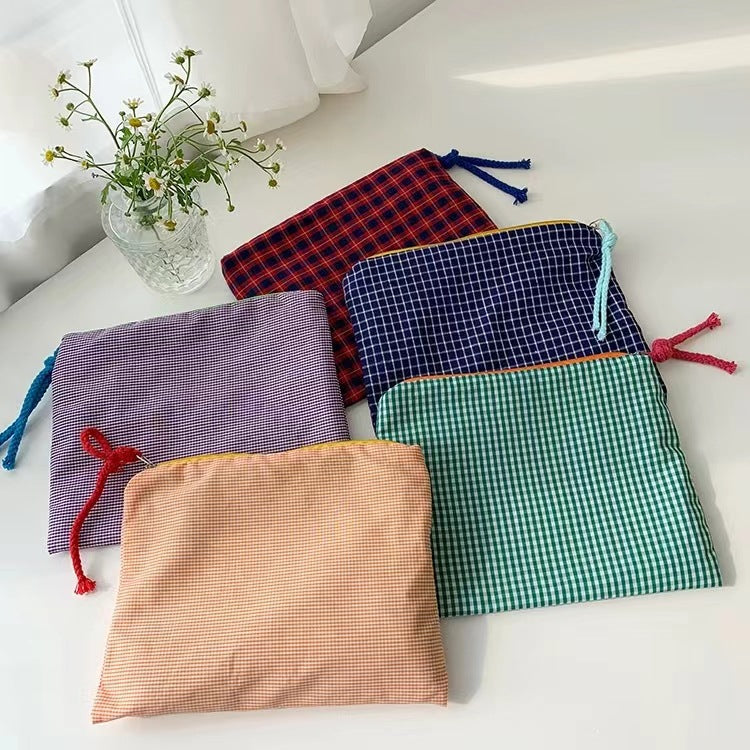 Classic Checkered Makeup Bag Portable Travel Organizer