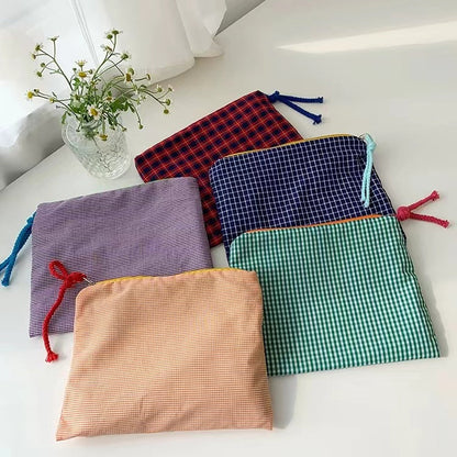 Classic Checkered Makeup Bag Portable Travel Organizer