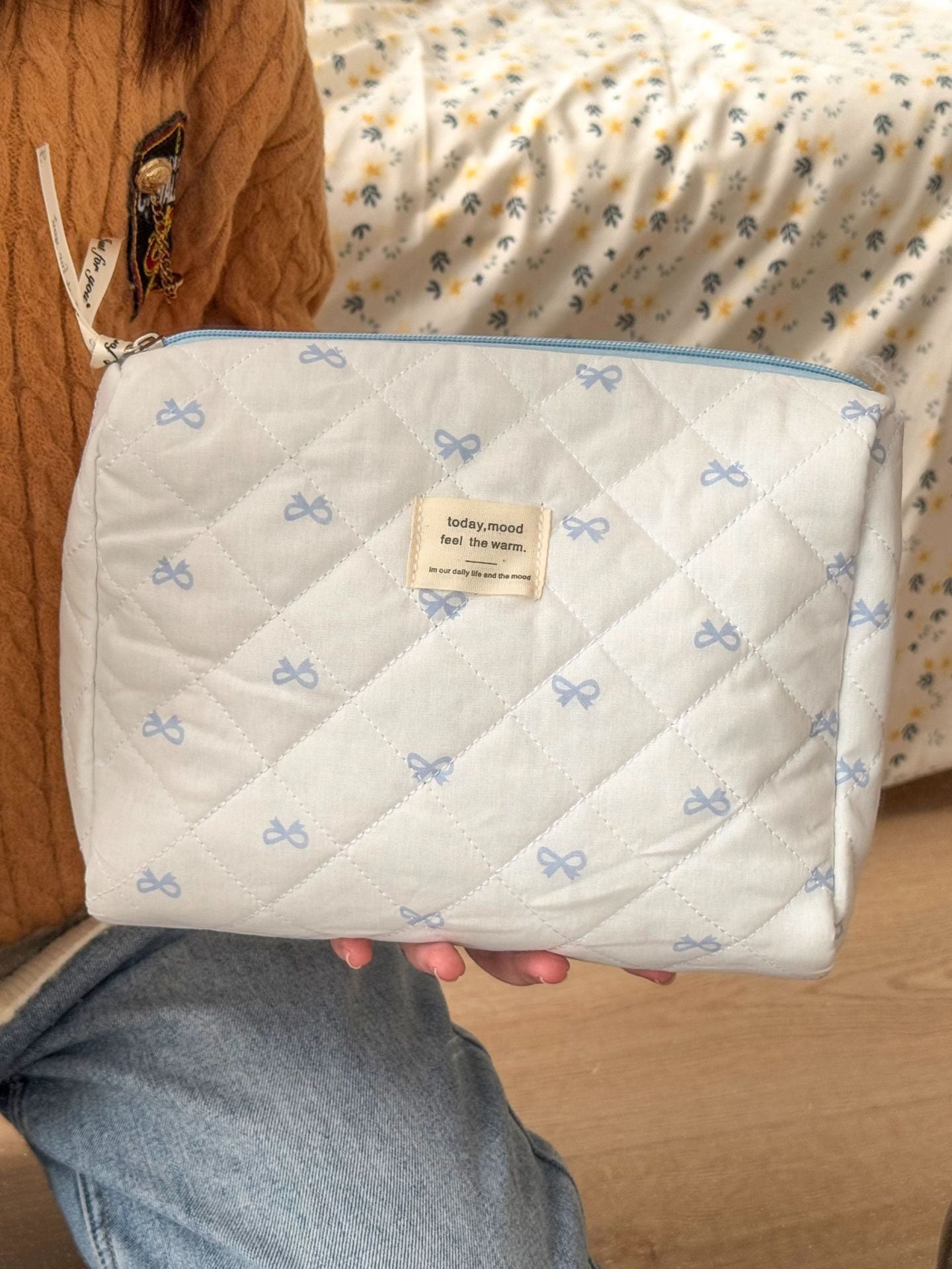 Blue Sweet Bow Cosmetic Bag Stylish Handheld Storage Bag