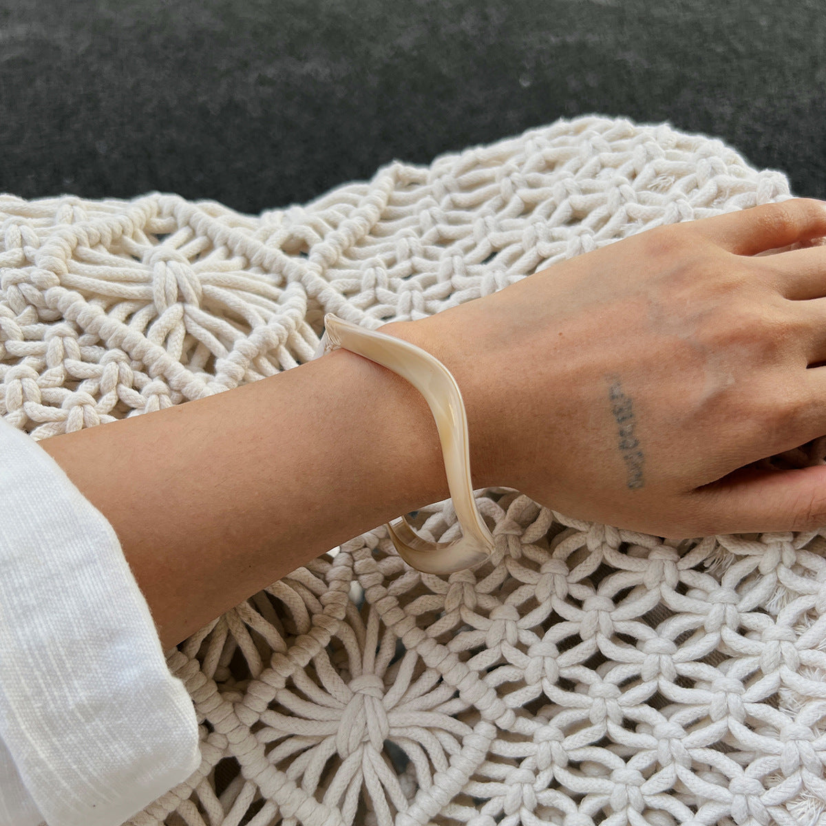 Artistic Wave-Shaped Bracelet Unique Design Elastic Bangle
