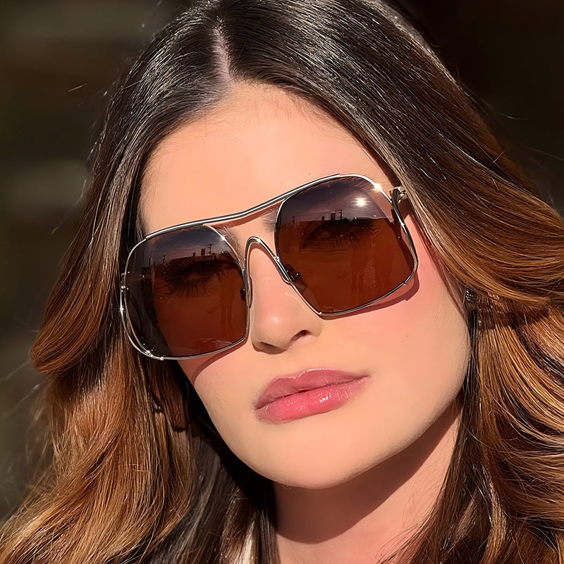 Fashionable Oversized UV400 Sunglasses for Men and Women