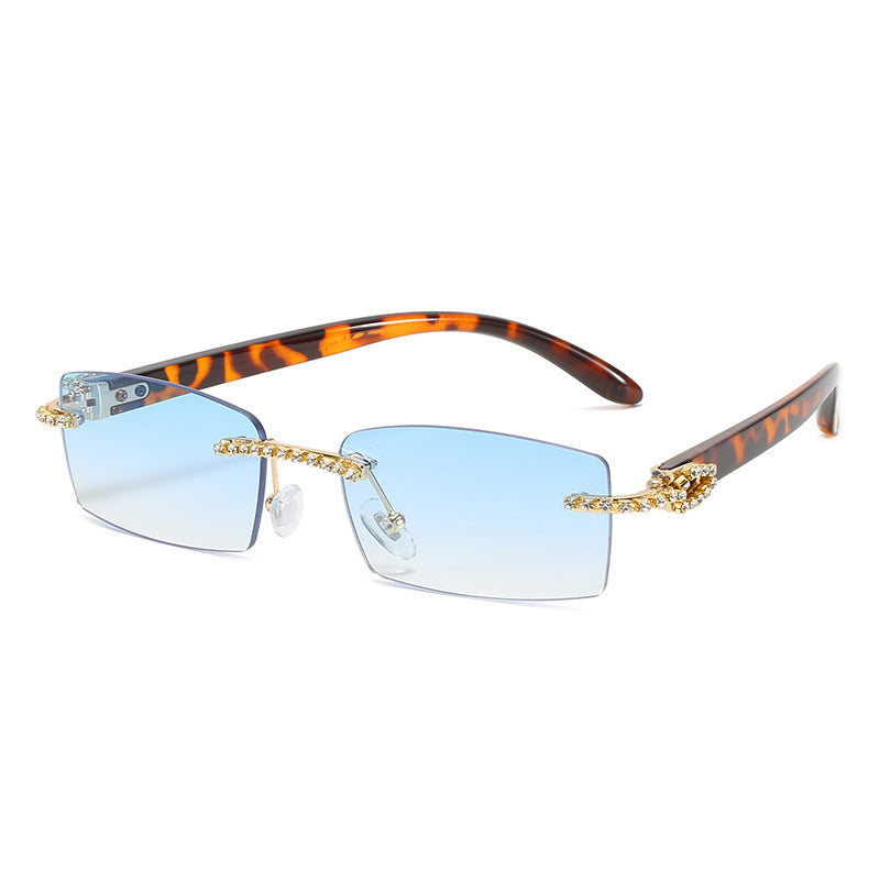 Trendy Square Sunglasses With Diamond Cut Frame
