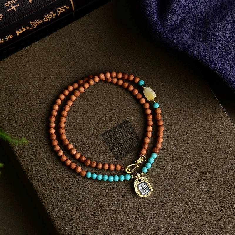 Zakiram Clavicle Chain Necklace Paired With Natural Beeswax Magnesite