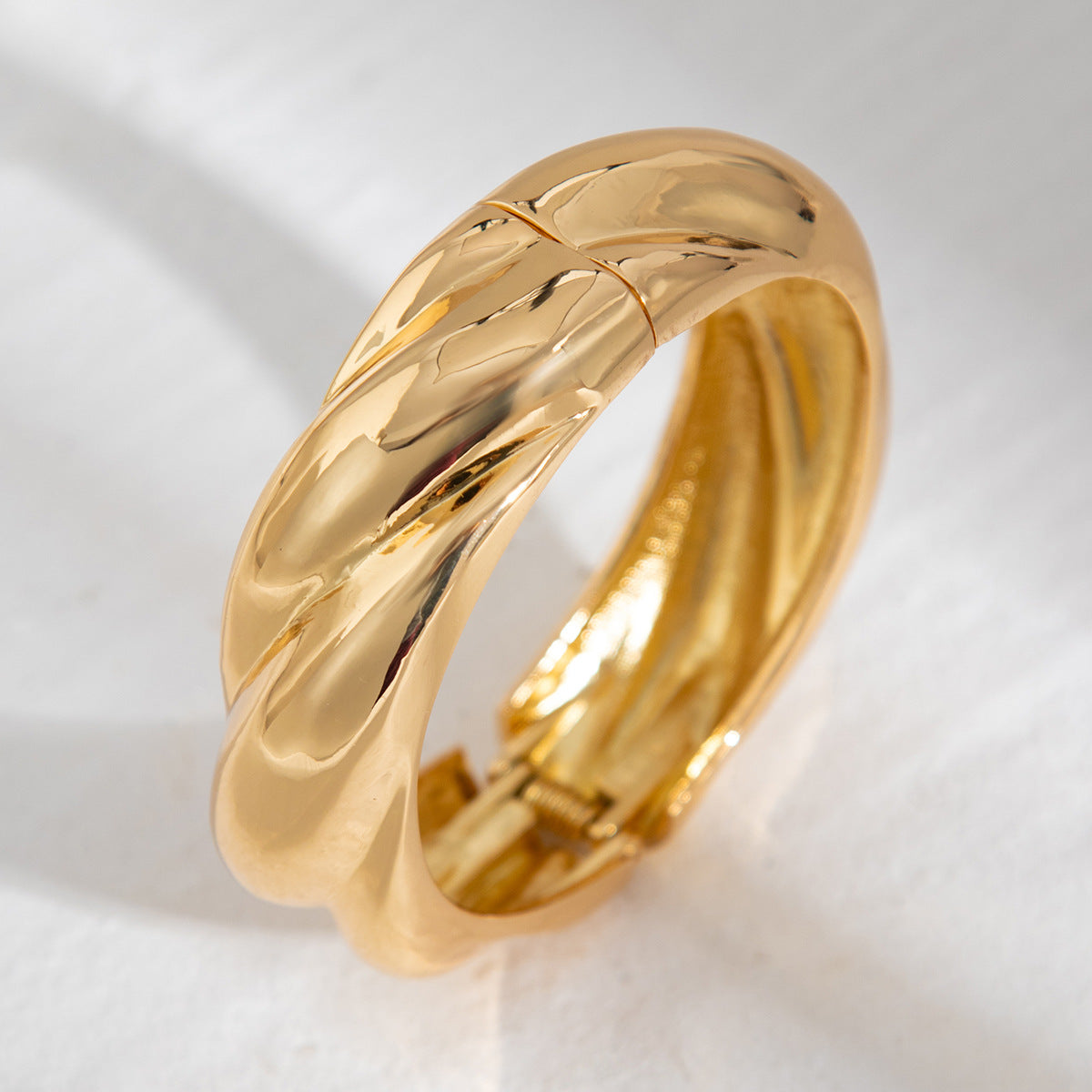 Trendy Wave Spring Cuff Bracelet Set - Chic Geometric Alloy