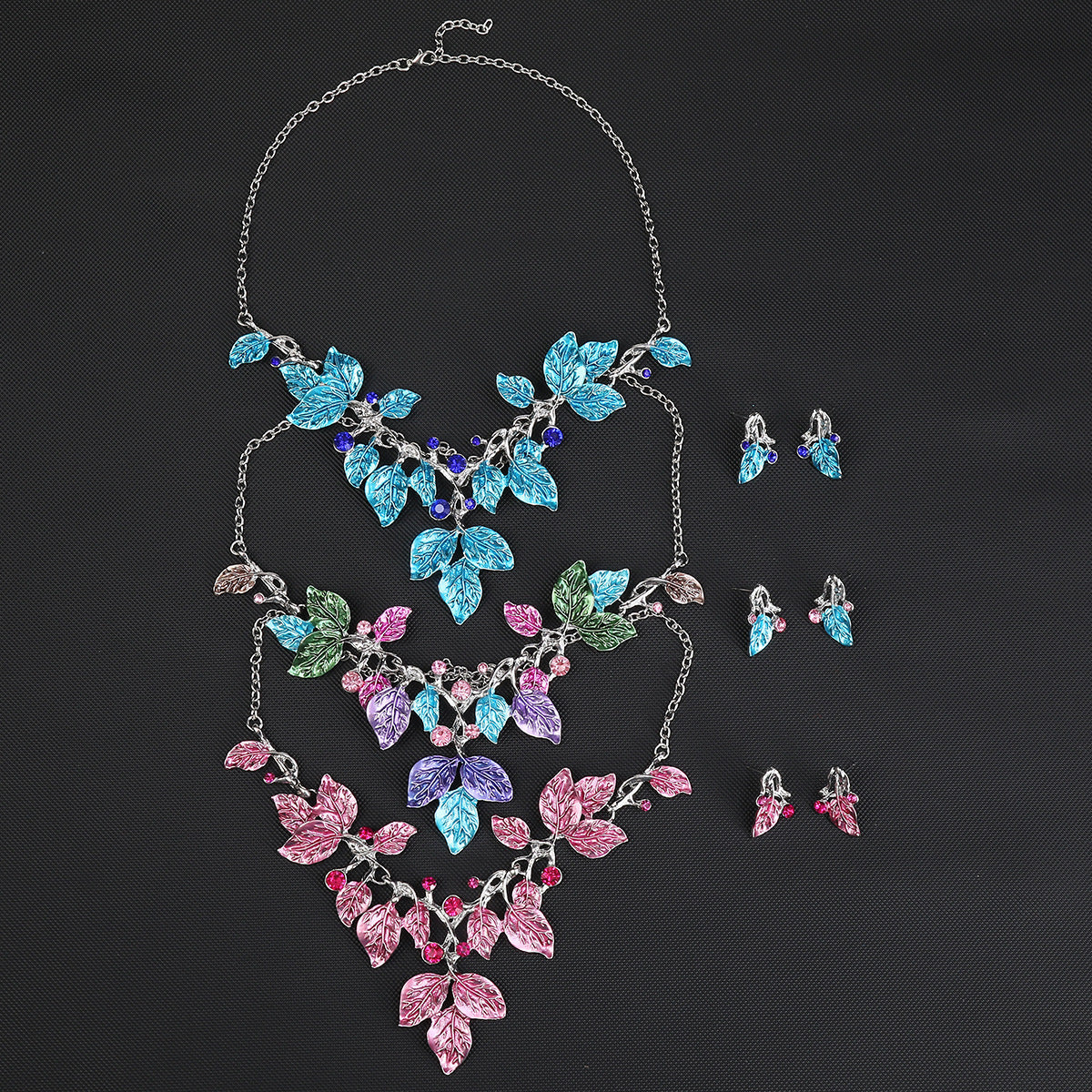 Exaggerated Floral Leaf Alloy Necklace Set with Earrings