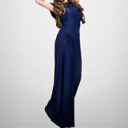 Elegant Waist-Cinching Pleated Maxi Dress